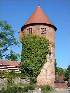 Klicken Sie auf die Grafik fr eine grere Ansicht

Name:	20240514_150742_kapitale_Sommerthur_Luebz_Amtsturm.jpg
Hits:	8
Gre:	149,1 KB
ID:	1014726