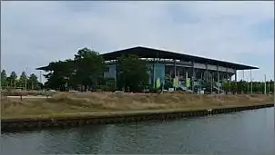Klicken Sie auf die Grafik fr eine grere Ansicht

Name:	Fussballstadion_Wolfsburg.jpg
Hits:	16
Gre:	41,4 KB
ID:	1017194