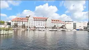 Klicken Sie auf die Grafik fr eine grere Ansicht

Name:	Tempelhofer_Hafen.jpg
Hits:	22
Gre:	68,8 KB
ID:	1018714