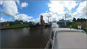 Klicken Sie auf die Grafik fr eine grere Ansicht

Name:	Frachtschiff.jpg
Hits:	11
Gre:	51,2 KB
ID:	1044018