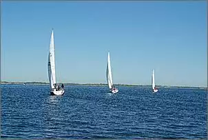 Klicken Sie auf die Grafik fr eine grere Ansicht

Name:	Ansegeln.jpg
Hits:	219
Gre:	28,6 KB
ID:	112475