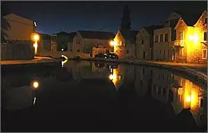 Klicken Sie auf die Grafik fr eine grere Ansicht

Name:	Venedig_bei_Nacht.jpg
Hits:	275
Gre:	20,2 KB
ID:	126745