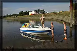 Klicken Sie auf die Grafik fr eine grere Ansicht

Name:	BootVerkauf_0010.jpg
Hits:	4418
Gre:	95,9 KB
ID:	154921