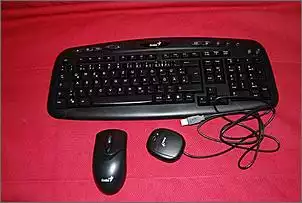 Klicken Sie auf die Grafik fr eine grere Ansicht

Name:	tastatur maus.jpg
Hits:	640
Gre:	33,8 KB
ID:	169623