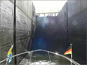 Klicken Sie auf die Grafik fr eine grere Ansicht

Name:	schleuse01.jpg
Hits:	689
Gre:	86,4 KB
ID:	198189