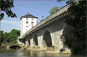 Klicken Sie auf die Grafik fr eine grere Ansicht

Name:	Bruecke.jpg
Hits:	185
Gre:	49,3 KB
ID:	206389