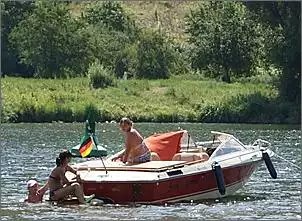 Klicken Sie auf die Grafik fr eine grere Ansicht

Name:	Mosel Urlaub 017.jpg
Hits:	1890
Gre:	53,0 KB
ID:	221025