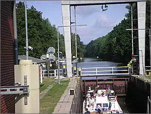 Klicken Sie auf die Grafik fr eine grere Ansicht

Name:	Schleuse Mirow 004.jpg
Hits:	814
Gre:	52,5 KB
ID:	224873