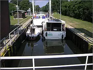 Klicken Sie auf die Grafik fr eine grere Ansicht

Name:	Mirow 2 002.jpg
Hits:	632
Gre:	49,4 KB
ID:	225109