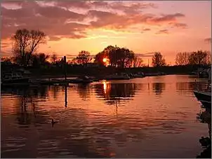 Klicken Sie auf die Grafik fr eine grere Ansicht

Name:	Sonnenuntergang.jpg
Hits:	192
Gre:	34,9 KB
ID:	258967