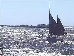 Klicken Sie auf die Grafik fr eine grere Ansicht

Name:	NIS+23+Lapun+reefed+blasting+downwind+edited.jpg
Hits:	312
Gre:	41,4 KB
ID:	265308