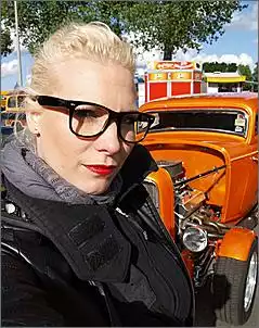 Klicken Sie auf die Grafik fr eine grere Ansicht

Name:	IchmitBrille.jpg
Hits:	69
Gre:	81,7 KB
ID:	284323