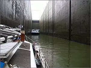 Klicken Sie auf die Grafik fr eine grere Ansicht

Name:	25 Meter Schleuse.JPG
Hits:	243
Gre:	138,6 KB
ID:	302209