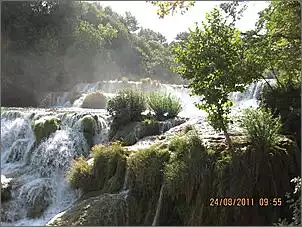 Klicken Sie auf die Grafik fr eine grere Ansicht

Name:	11-Wasserfall.jpg
Hits:	116
Gre:	103,7 KB
ID:	312282