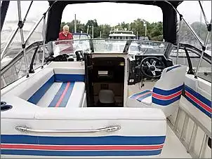 Klicken Sie auf die Grafik fr eine grere Ansicht

Name:	Bayliner02.jpg
Hits:	355
Gre:	80,2 KB
ID:	370398
