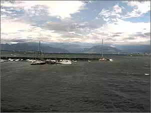 Klicken Sie auf die Grafik fr eine grere Ansicht

Name:	desenzano Porto 31.08.12.jpg
Hits:	144
Gre:	58,3 KB
ID:	387033