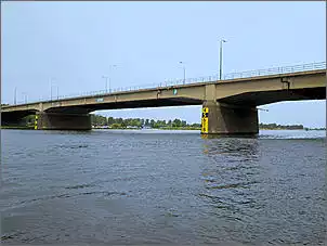 Klicken Sie auf die Grafik fr eine grere Ansicht

Name:	Maasbrug.jpg
Hits:	323
Gre:	81,5 KB
ID:	389453