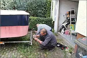 Klicken Sie auf die Grafik fr eine grere Ansicht

Name:	Trailer reparieren.JPG
Hits:	386
Gre:	146,9 KB
ID:	396777