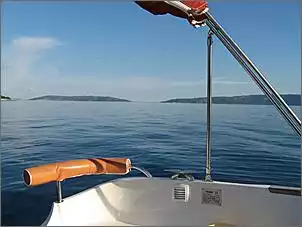 Klicken Sie auf die Grafik fr eine grere Ansicht

Name:	Boot 033.jpg
Hits:	144
Gre:	48,4 KB
ID:	456915