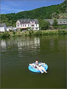 Klicken Sie auf die Grafik fr eine grere Ansicht

Name:	mosel008.jpg
Hits:	601
Gre:	106,8 KB
ID:	467523