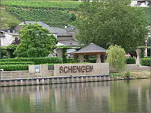 Klicken Sie auf die Grafik fr eine grere Ansicht

Name:	mosel064.jpg
Hits:	283
Gre:	165,3 KB
ID:	469380