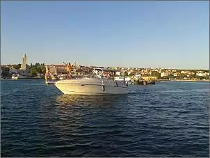 Klicken Sie auf die Grafik fr eine grere Ansicht

Name:	Anfahrt Hafen.jpg
Hits:	197
Gre:	104,3 KB
ID:	496816