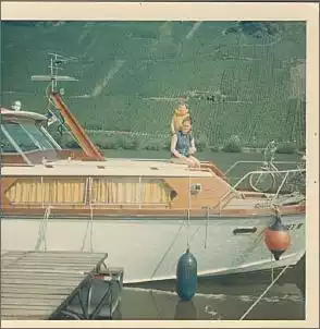 Klicken Sie auf die Grafik fr eine grere Ansicht

Name:	Cytra Captain Mehring an der Mosel 1968.jpg
Hits:	153
Gre:	34,2 KB
ID:	500232