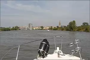 Klicken Sie auf die Grafik fr eine grere Ansicht

Name:	0010 Auf der Ijssel.jpg
Hits:	126
Gre:	82,4 KB
ID:	500278