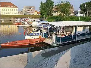 Klicken Sie auf die Grafik fr eine grere Ansicht

Name:	Vukovar_Hafen.jpg
Hits:	265
Gre:	57,0 KB
ID:	56468