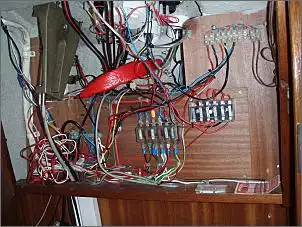 Klicken Sie auf die Grafik fr eine grere Ansicht

Name:	elektrik09.jpg
Hits:	84
Gre:	129,9 KB
ID:	572632