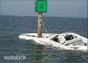 Klicken Sie auf die Grafik fr eine grere Ansicht

Name:	Motorboot.JPG
Hits:	523
Gre:	35,0 KB
ID:	64480