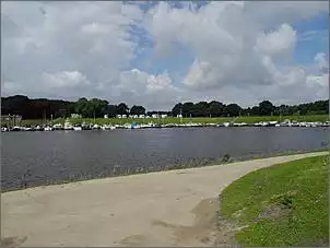 Klicken Sie auf die Grafik fr eine grere Ansicht

Name:	Hafen Venlo2.jpg
Hits:	261
Gre:	199,1 KB
ID:	708282