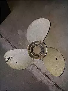 Klicken Sie auf die Grafik fr eine grere Ansicht

Name:	Propeller dreckig.jpg
Hits:	104
Gre:	71,0 KB
ID:	781143