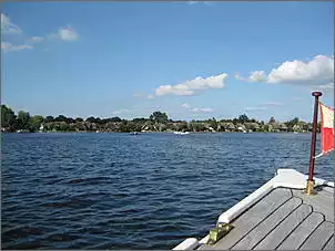 Klicken Sie auf die Grafik fr eine grere Ansicht

Name:	Giethoorn Sommer 2016 133.jpg
Hits:	127
Gre:	77,0 KB
ID:	840194