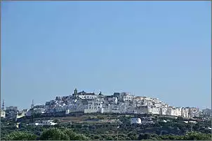 Klicken Sie auf die Grafik fr eine grere Ansicht

Name:	117b  Ostuni La citta bianca (1).jpg
Hits:	38
Gre:	52,3 KB
ID:	847748