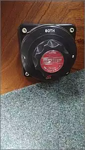 Klicken Sie auf die Grafik fr eine grere Ansicht

Name:	Batterie-Wahlschalter.jpg
Hits:	172
Gre:	58,0 KB
ID:	900498