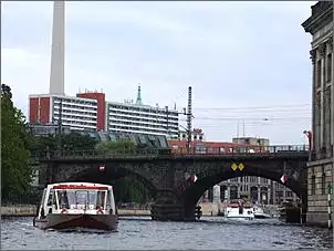 Klicken Sie auf die Grafik fr eine grere Ansicht

Name:	berlin (1496).jpg
Hits:	125
Gre:	83,6 KB
ID:	906190