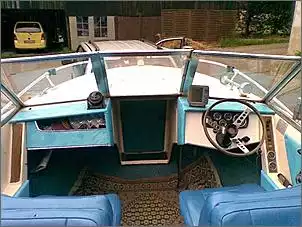 Boot mit Auto und Anhänger “gewassert” - V+ 