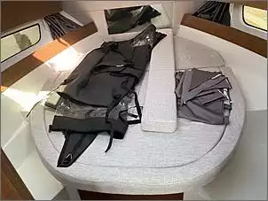 Klicken Sie auf die Grafik fr eine grere Ansicht

Name:	varen-mf895-bed-voorcabin-lewe_4[1].jpg
Hits:	78
Gre:	76,5 KB
ID:	928092