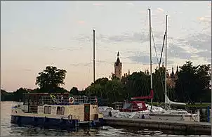 Klicken Sie auf die Grafik fr eine grere Ansicht

Name:	finchenschwerin.jpg
Hits:	62
Gre:	77,7 KB
ID:	961319