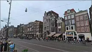 Klicken Sie auf die Grafik fr eine grere Ansicht

Name:	Fasaden_v_Amsterdam.jpg
Hits:	25
Gre:	76,0 KB
ID:	990035